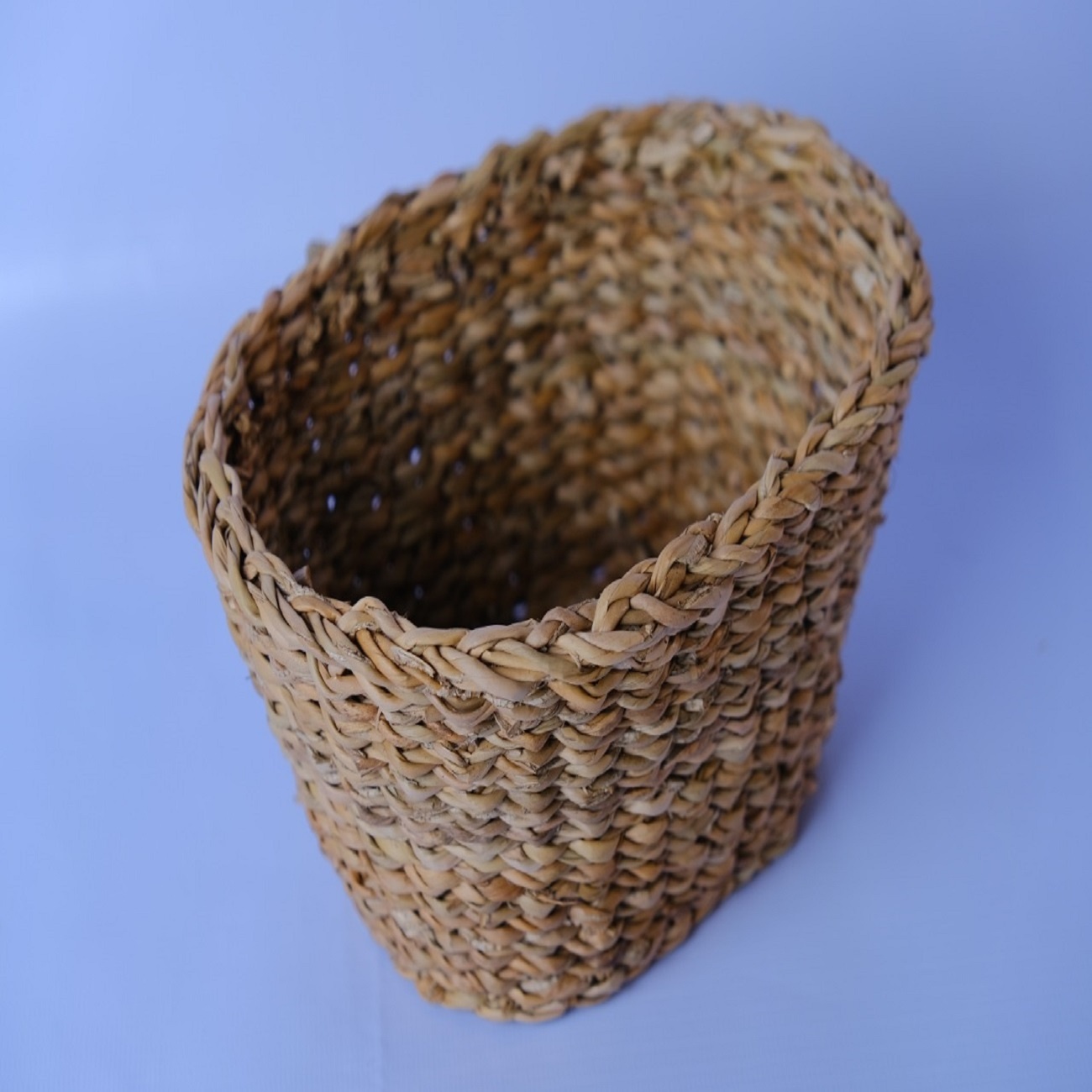 New Design Egg Shaped Small Basket