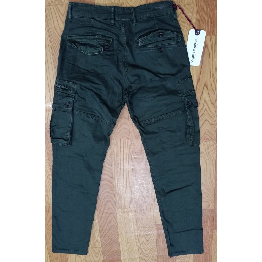 Fashionable and Comfortable Rookies Men’s Casual 6/8 pocket Gabardine Pant