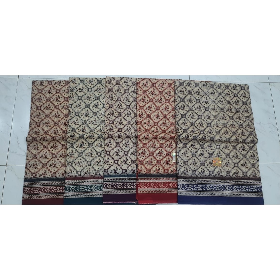 Low budget multicolor printed cotton saree in wholesale price(LBS-2009)