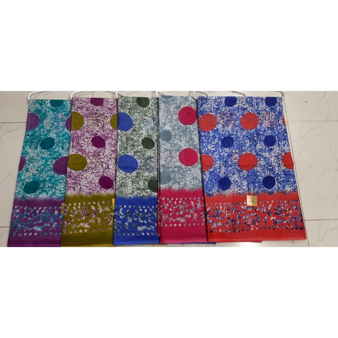 Low budget multicolor printed cotton saree in wholesale price(LBS-2002)