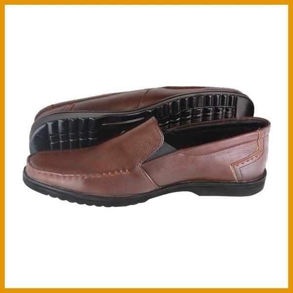 100% leather Maroon Shoes (2032)