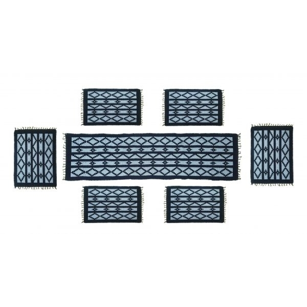 Table Matt ( Gold or Silver Thread )