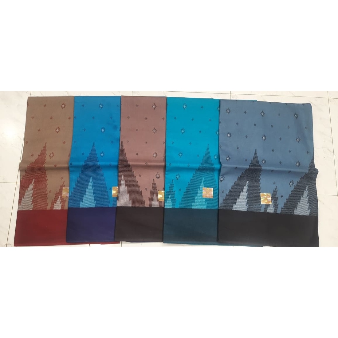 Low budget multicolor printed cotton saree in wholesale price(LBS-2005)