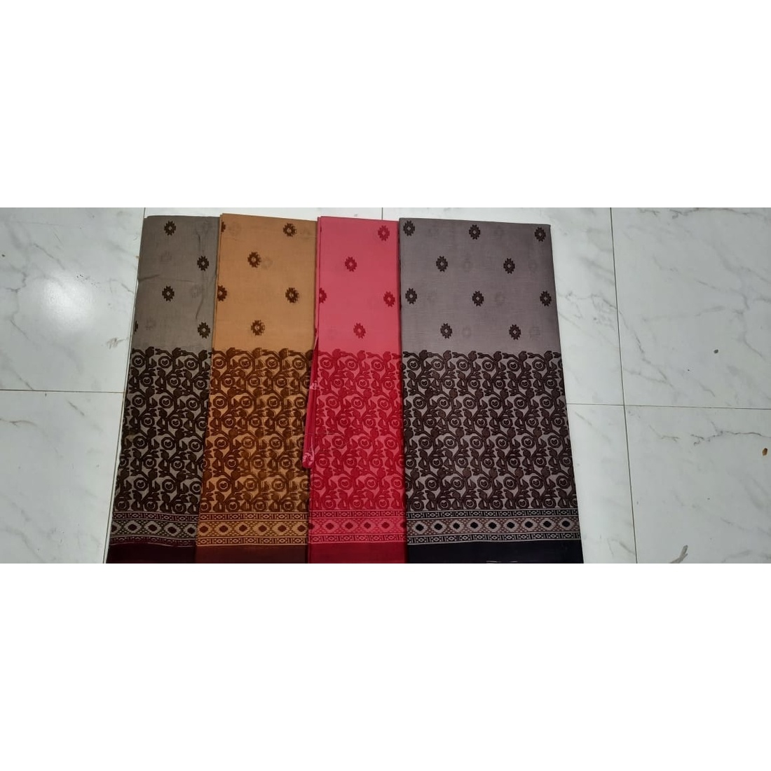 Low budget multicolor printed cotton saree in wholesale price(LBS-2030)